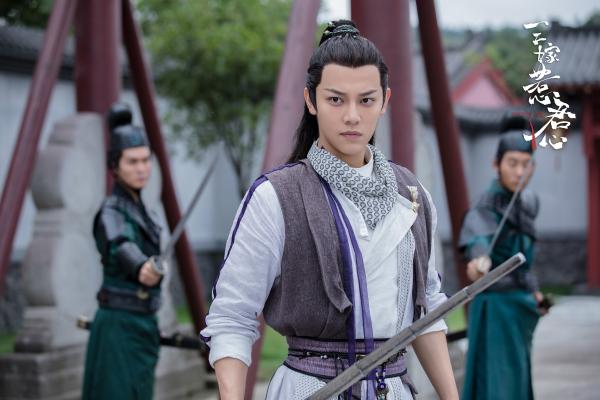 《三嫁惹君心》甜蜜热播 邱士纶古装扮相帅气吸睛