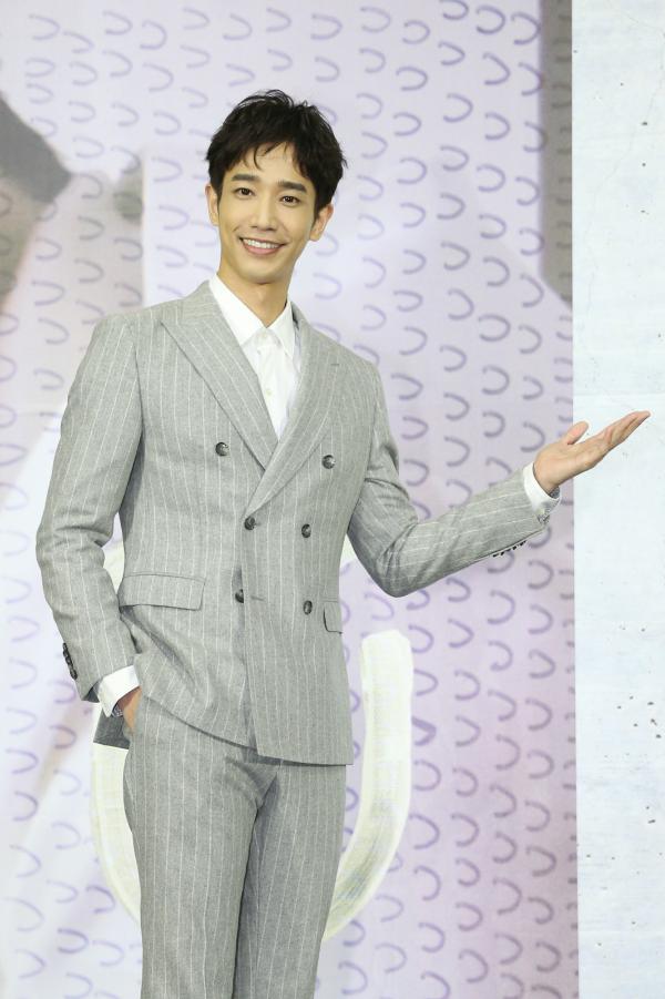 刘以豪首张EP《U》举办发片记者会 清唱新歌抢先听