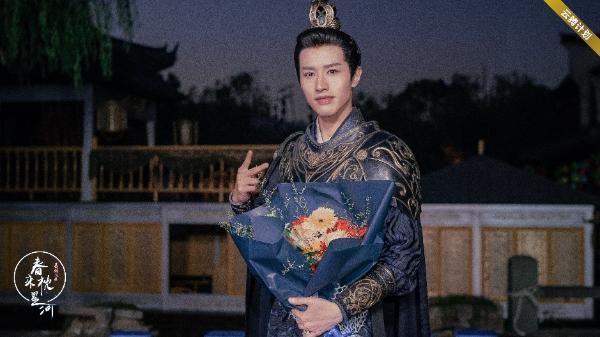 古风言情剧《春来枕星河》杀青 诚意古风唯美蜜恋打造诚意之作