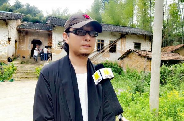 第六届横店儿童电影节颁奖盛典导演陈江获得“最佳导演奖”