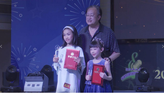 爵士小歌手赵雅岚首支单曲《可爱的蚂蚁》上线！ 让无数人感到热血沸腾爆发力的她只有10岁？