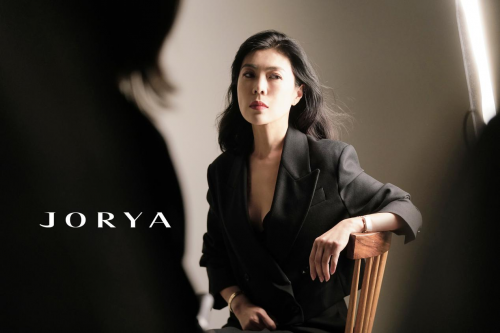 苏芒首次担任JORYA品牌J Lady系列臻雅大使，时尚女魔头优雅依旧