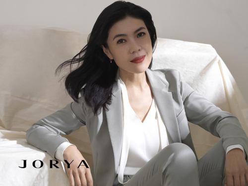 苏芒首次担任JORYA品牌J Lady系列臻雅大使，时尚女魔头优雅依旧