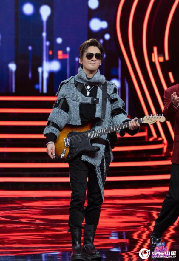 “百变春晚”今晚湖南卫视火热开播 那英、王菲两大天后同台现场