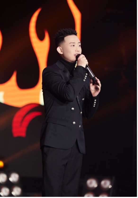 北京台春晚：周延成功追星万茜 许魏洲乔欣再合作