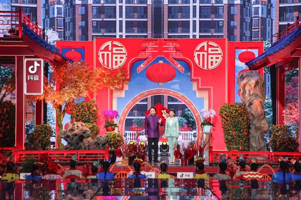 喜剧界“神仙开会” 北京台春晚语言类节目持续“爆梗”