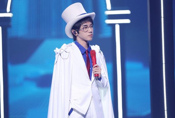 华晨宇《王牌对王牌6》回归“喜剧人”身份 模仿到位舞台王炸获赞不断