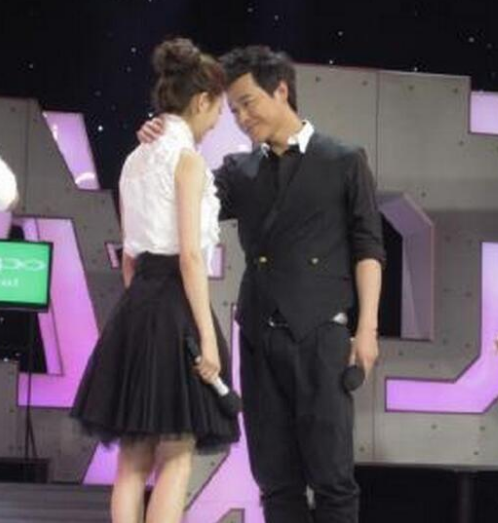 陈思诚佟丽娅宣布离婚 九年恋情画句点