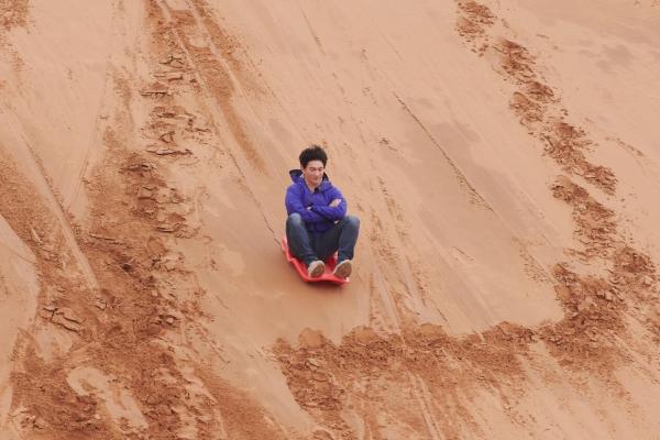 《追星星的人》野外扎营团魂炸裂 观星团“大闹”月亮湖笑点不断