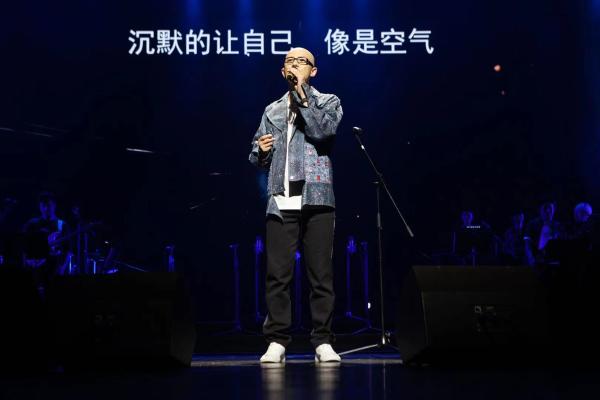 平安《我爱你中国》演唱会厦门站回忆“好声音”初识舞台