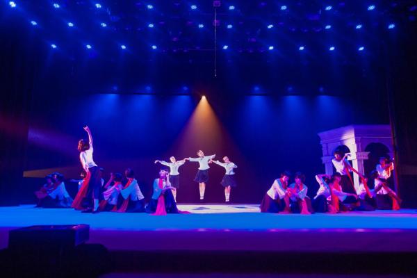 首都师范大学音乐学院原创舞蹈诗《枫叶红了》校园首演