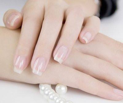 指甲的3个症状暗示肝脏有问题