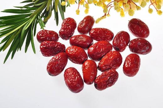 红枣营养价值高 女人常吃它更滋补