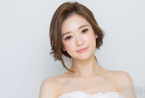 大饼脸的盆友们有救啦 这些方法帮你轻松瘦脸