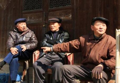 老人感到孤独怎么办?老人如何走出心情低谷