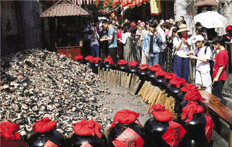 白酒借抖音笼络年轻客群