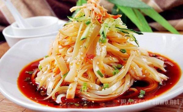 陕西人的传统美食盛宴 一场面食制作的大比拼