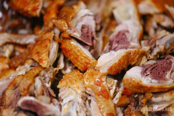 武夷山岚谷熏鹅 不仅是闽菜系传统名肴也是武夷山名菜