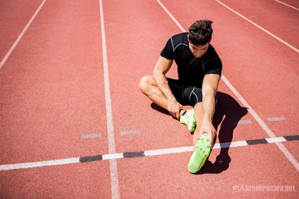 男士为什么在训练前要进行热身活动 如何正确做好热身