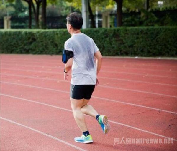 健身训练五个基本步骤 当你开始健身时 必须要认真学习