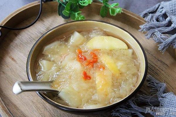 苹果银耳汤 这是什么神仙搭配 看一遍就学会怎么做了