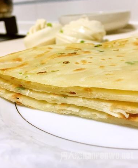 葱花饼怎么做美味好吃？共享个易上手的家庭做法