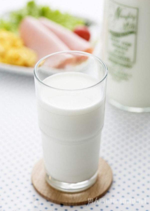 牛奶什么时候喝最好 这3个时间段是喝奶黄金时间
