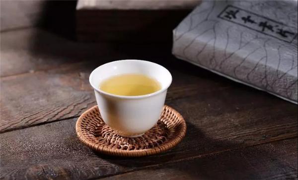 普洱茶存放几年才算老茶？