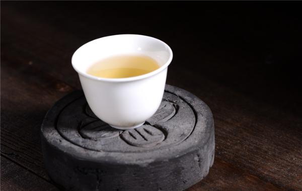 普洱茶存放几年才算老茶？
