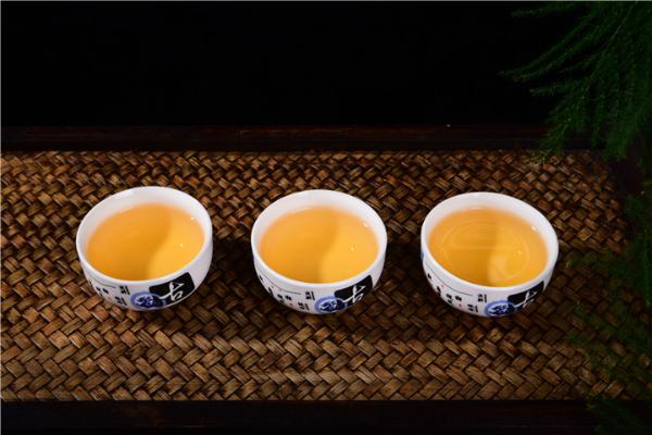 普洱茶与奶茶的区别是什么？