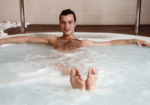 为什么说早晨洗澡有助于男性保健呢?