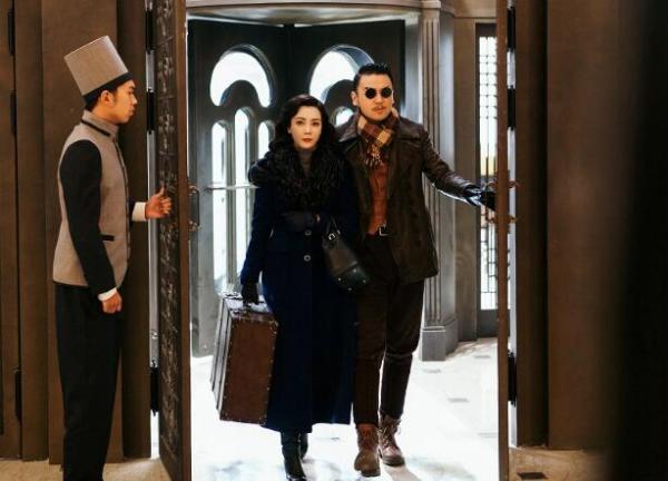 《和平饭店》将播 雷佳音演技炸裂“怼天怼地”自封“东北莎士比亚”