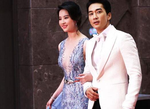 宋承宪刘亦菲因聚少离多分手 网友：我的任务终于完成了