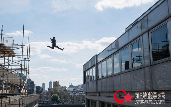 《碟中谍6：全面瓦解》曝光阿汤哥受伤视频&nbsp;惊魂一刻震惊观众