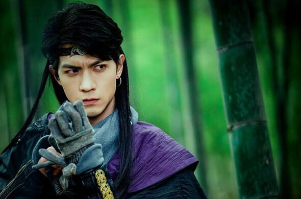 《飘香剑雨》伊风扮演者任言恺&nbsp;释放荷尔蒙的“江湖撩客”