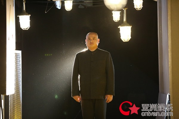 “魔王”岳云鹏夺冠 贾冰或成《欢乐喜剧人》最强黑马