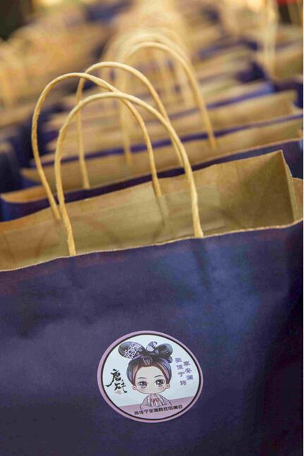 张佳宁微博发声  感谢粉丝不顾严寒为剧组应援