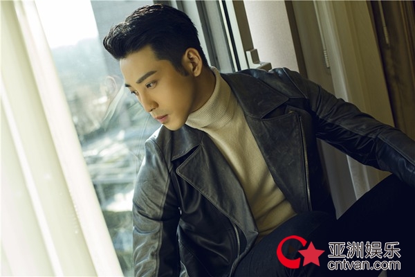 《我站在桥上看风景》暖心开播 庞瀚辰深情告白男友力爆棚