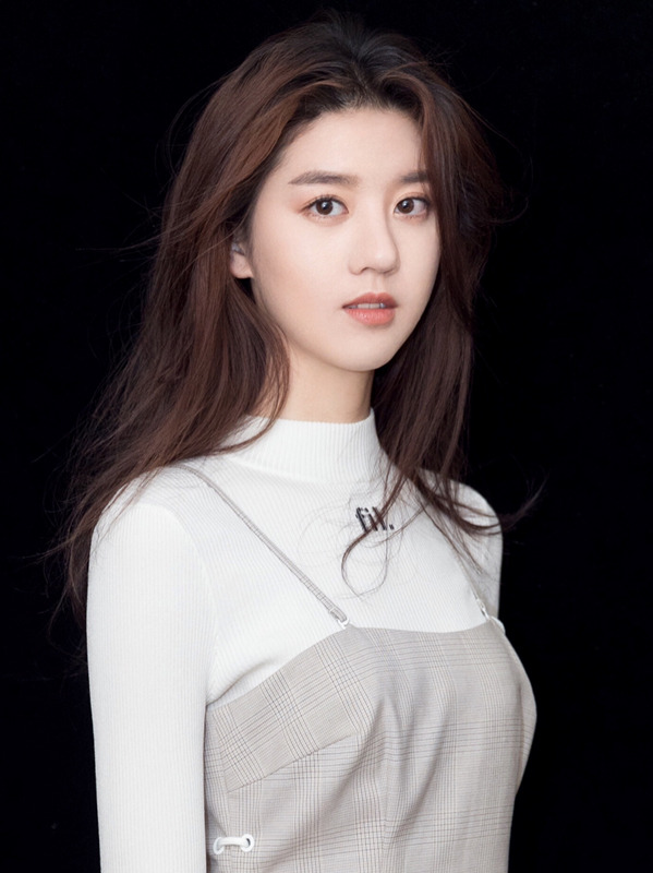 电视剧《我的波塞冬》开拍95后小花李凯馨再挑大女主