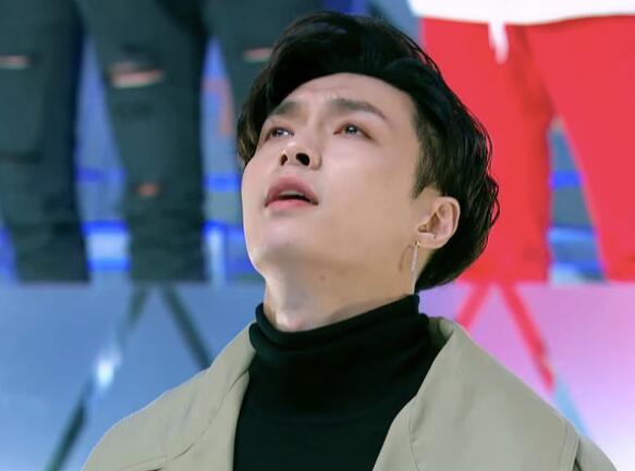 从练习生到偶像到底需要多久 范丞丞张艺兴用眼泪给出了答案