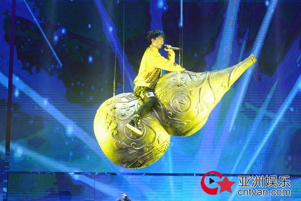 江苏卫视狗年春晚公布首个重磅嘉宾&nbsp;大张伟携定制神曲再来“荔枝”过年！