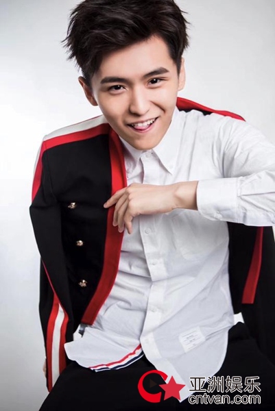 人气网漫IP《绝品透视》开拍 男一启用影视新星师子寻