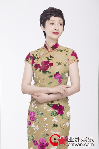 同样在话剧舞台上淬炼多年 《声临其境》徐帆和赵立新隔空打擂