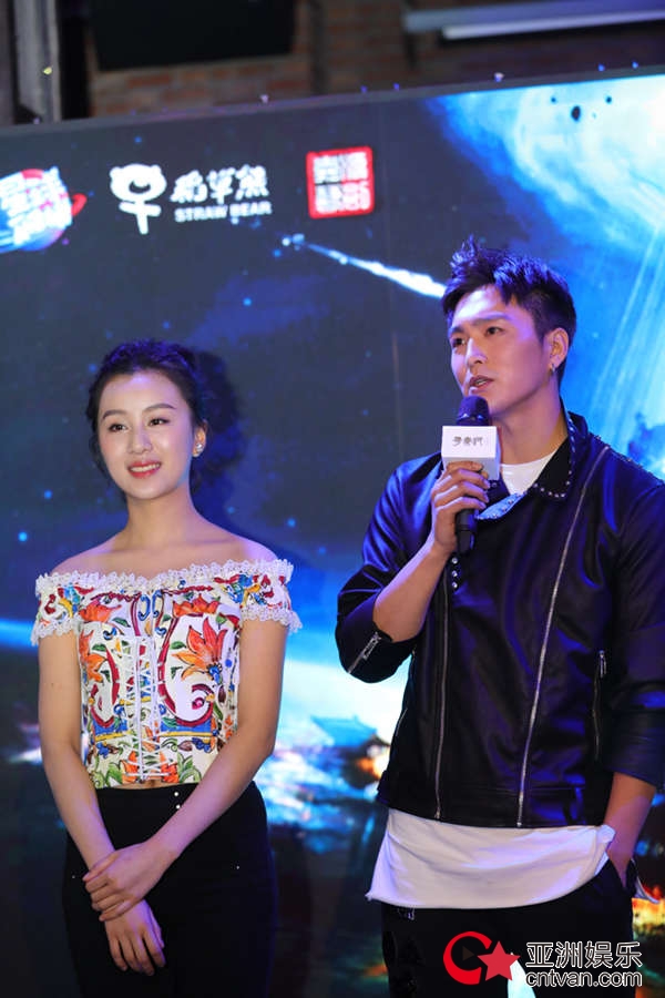 陈翔开年请粉丝花式“吃鸡”&nbsp;新版《寻秦记》今晚首播