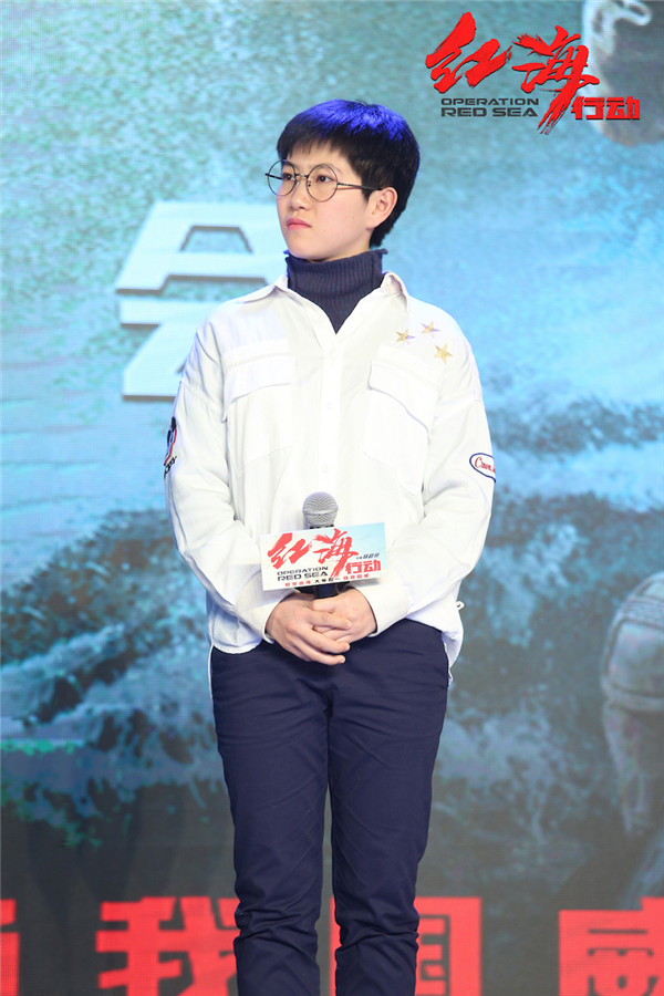 《红海行动》春节档打响合家嗨当头炮 林超贤率蛟龙小队致敬“战地玫瑰”