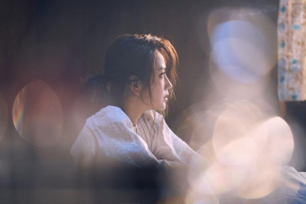 何洁新歌《破冰》MV先导片发布 在冰与火中砥砺前行