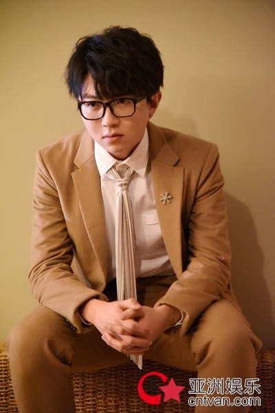 毛不易脱俗演唱《不染》助力《香蜜》先声夺人 首波主题曲奠定原声专辑超凡水准