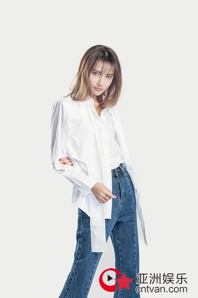 群星献唱狗年神曲《酷狗过新年》喜气洋洋迎新春