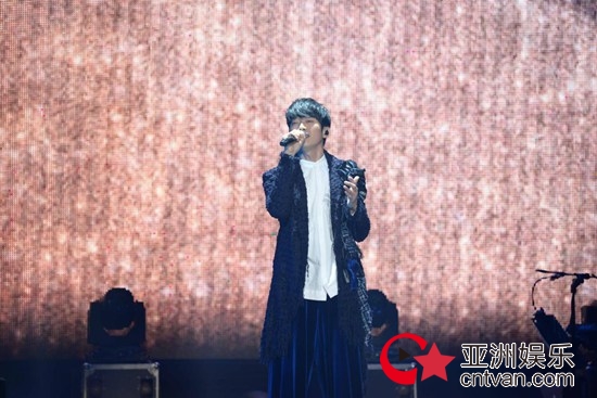 张栋梁巡回演唱会台本开唱，腾讯音乐娱乐集团全程直播