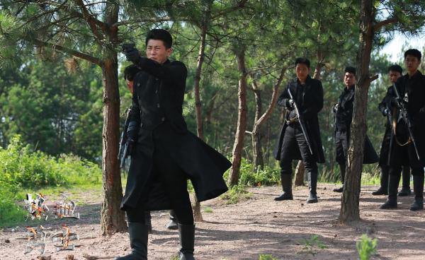 “黑旋风”联盟成立 《热血勇士》上演绝地反击